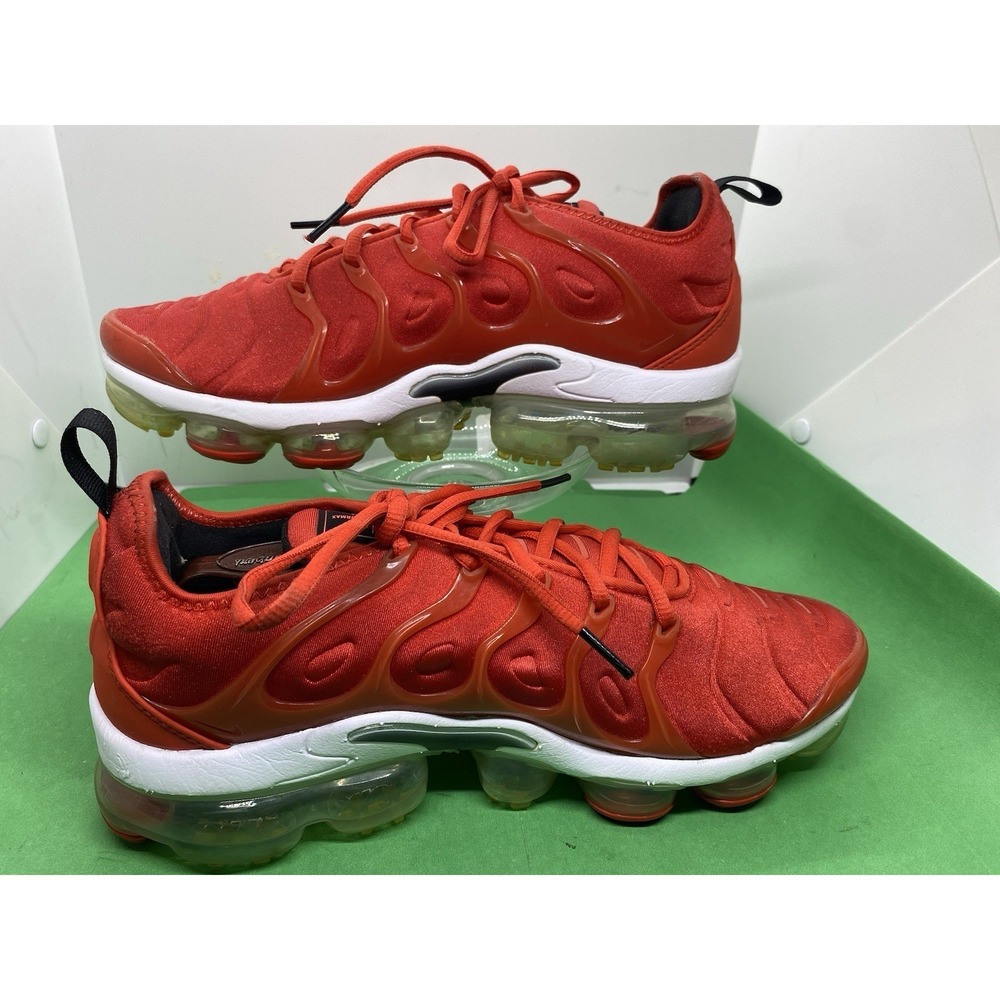 Nike Vapormax Plus Chili Red Black 2021 D01160-600 Sneakers Women's Size 10